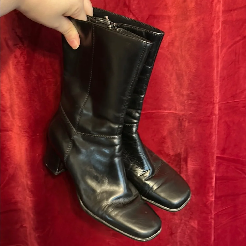 Vintage Easy Spirit Black Heel Boots Square Toe 8 2A Narrow *READ AND SEE PICS* - Picture 1 of 4